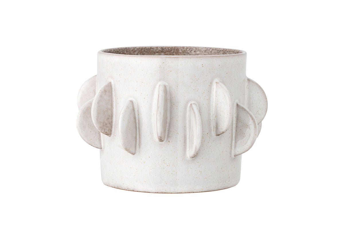 Flower Pot Eira – Sculptural Stoneware Design in White