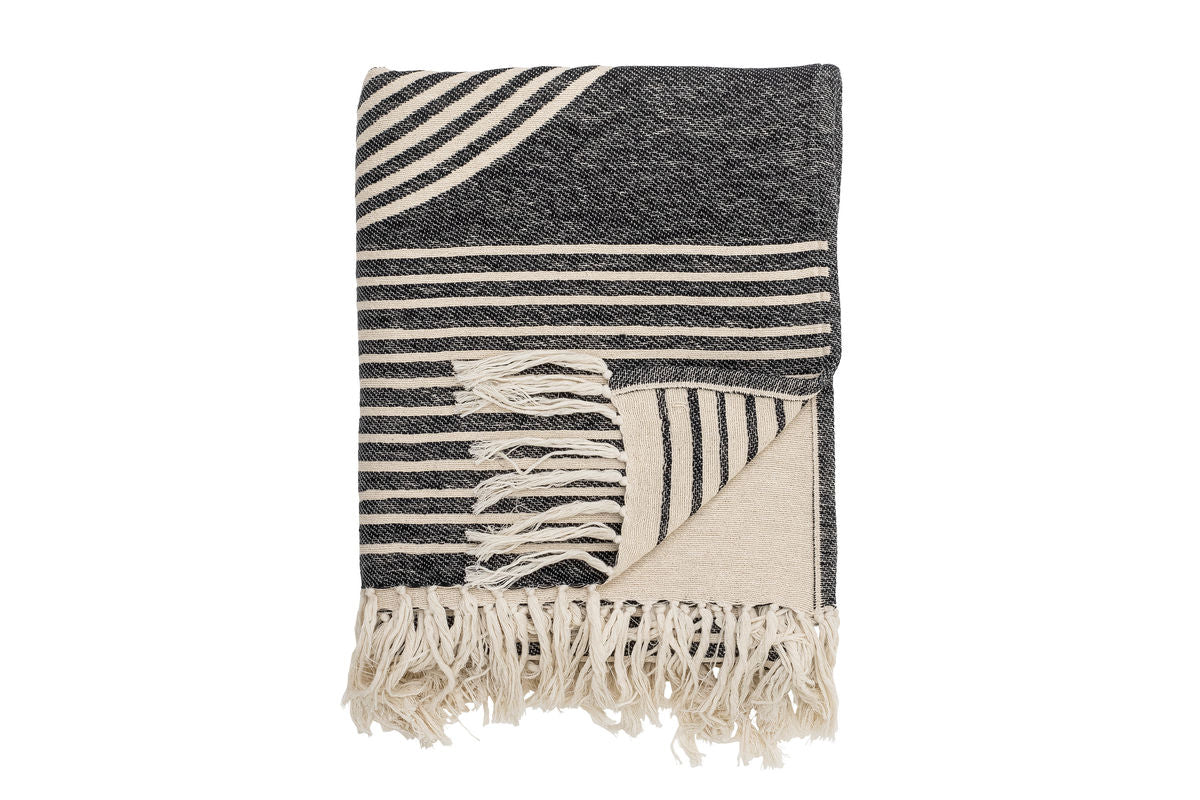 Naro Bedspread – Woven Pattern in Black with Fringes