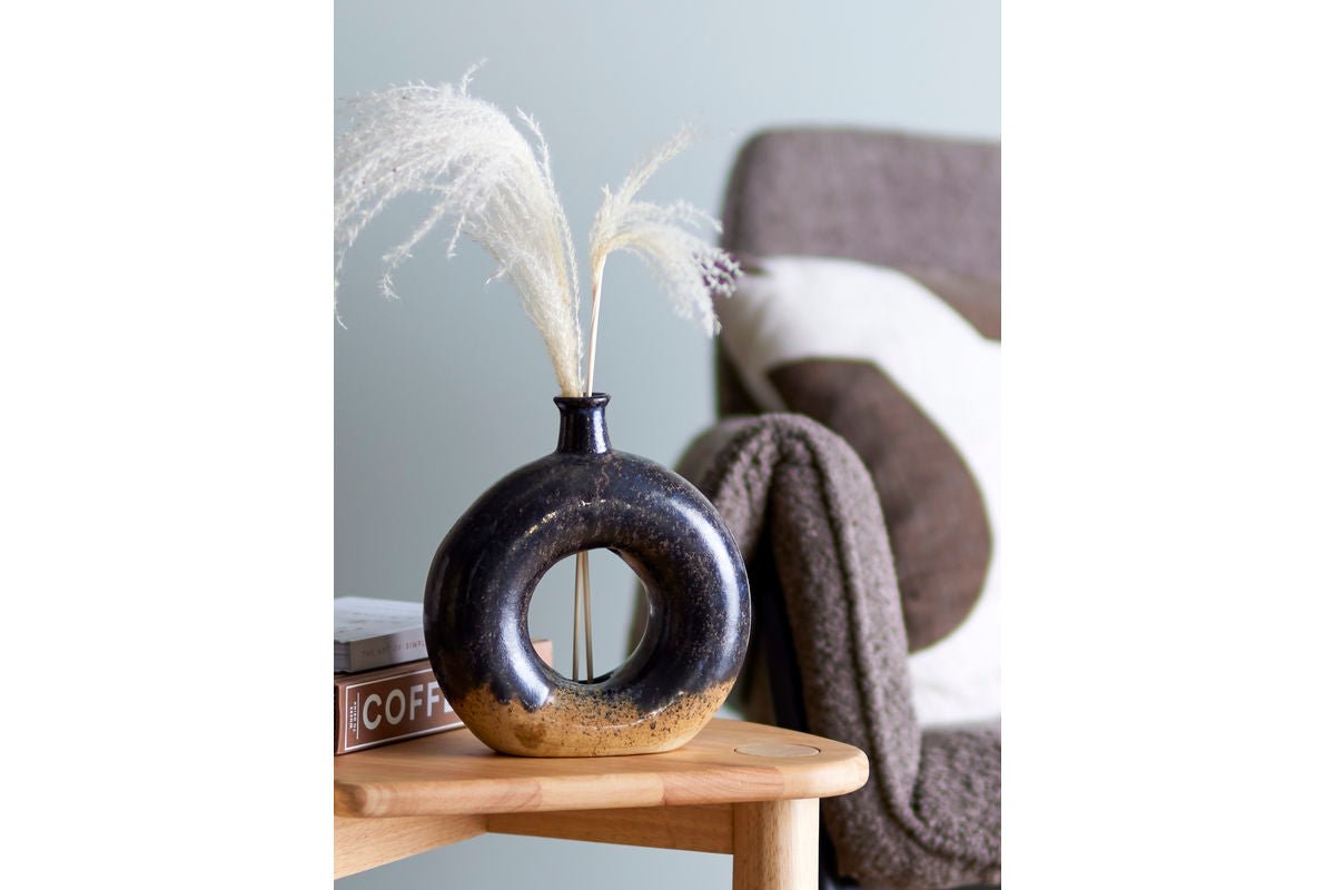 Vase "Brown Circle" - brown ceramic vase