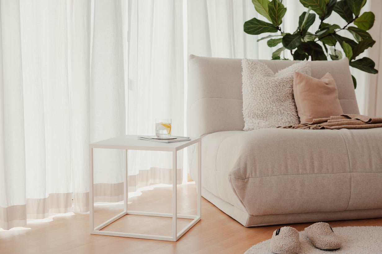 Couchtisch/Beistelltisch Soli X – Minimalistisches Design aus Stahlblech & Metall