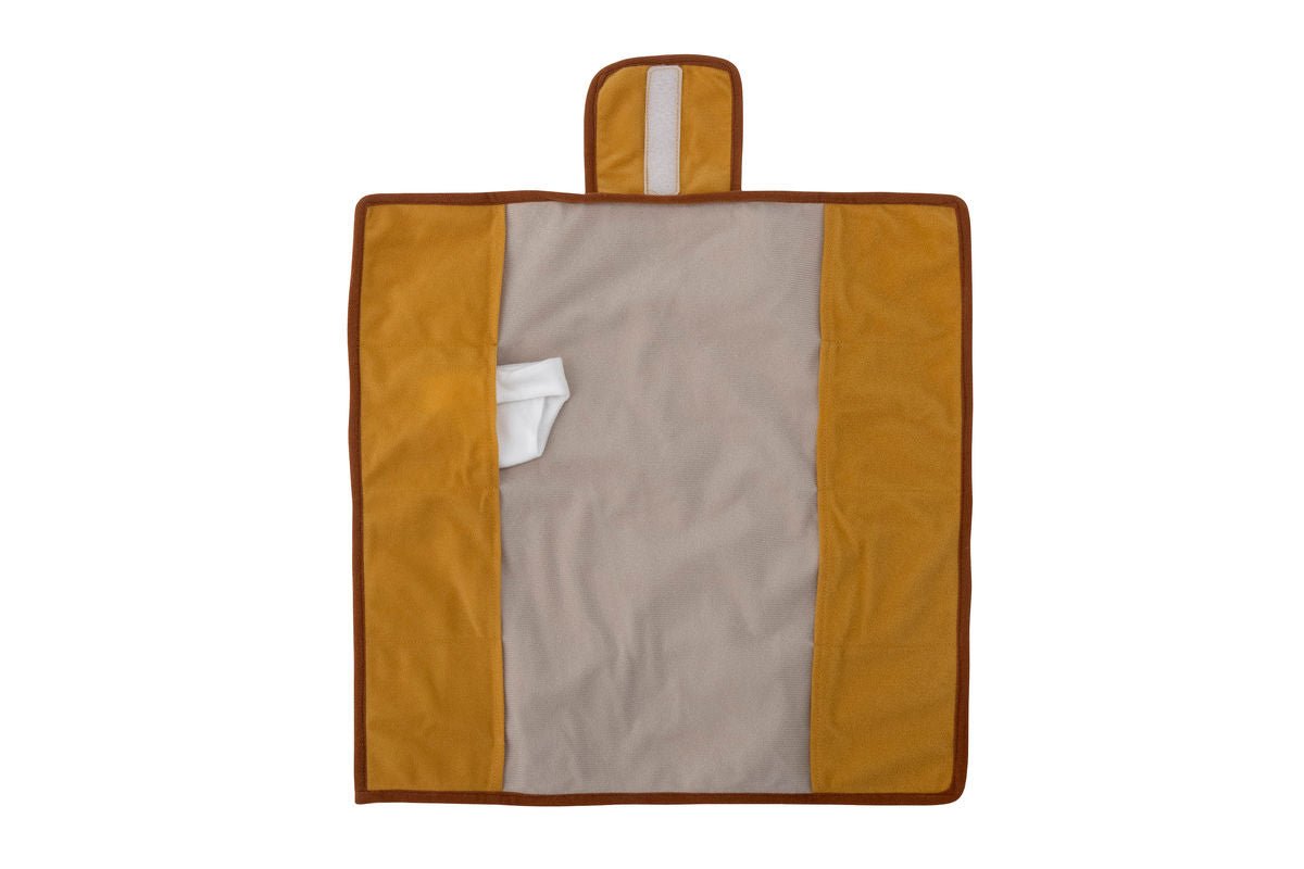 Puppe Alin - Spielset mit Wickelzubehör & Kuschelpuppe im Blumenoutfit