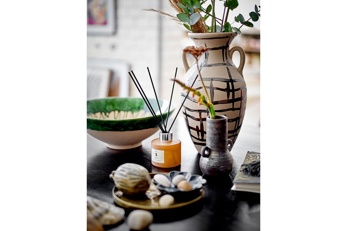 Vase "Alura" – Black Stoneware