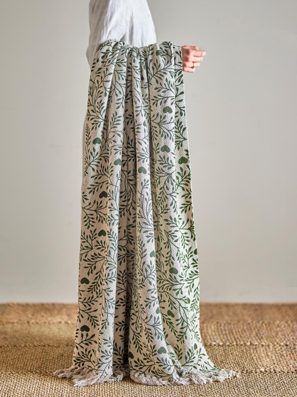 Throw Blanket Wattle – Green, made from recycled cotton